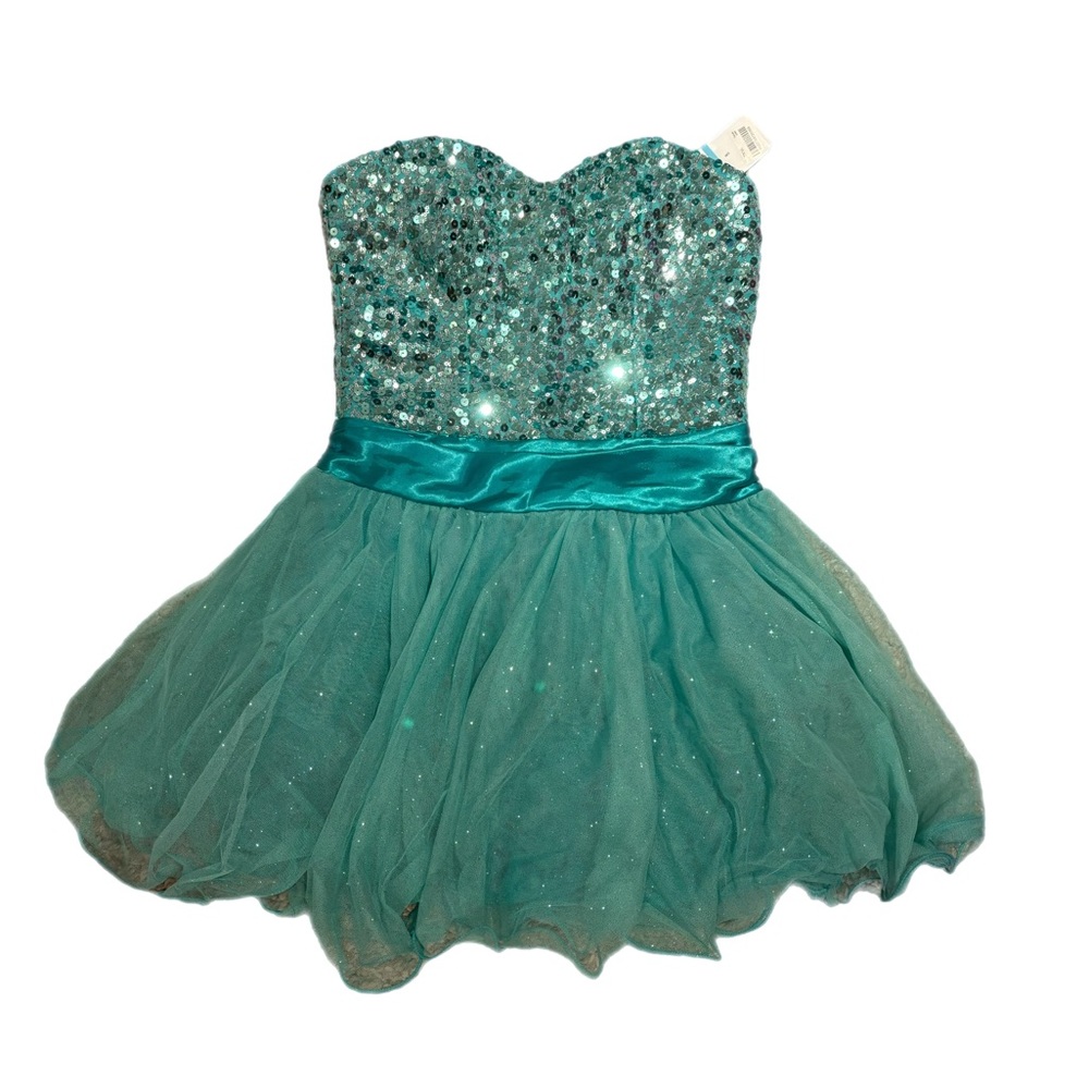 BRAND NEW Seafoam Green Sequins & Sparkle Dress size 5